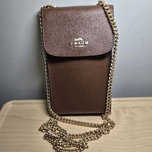 COACH F37543 Brown Crossgrain Leather Phone Crossbody Bag Gold Chain Strap NEW